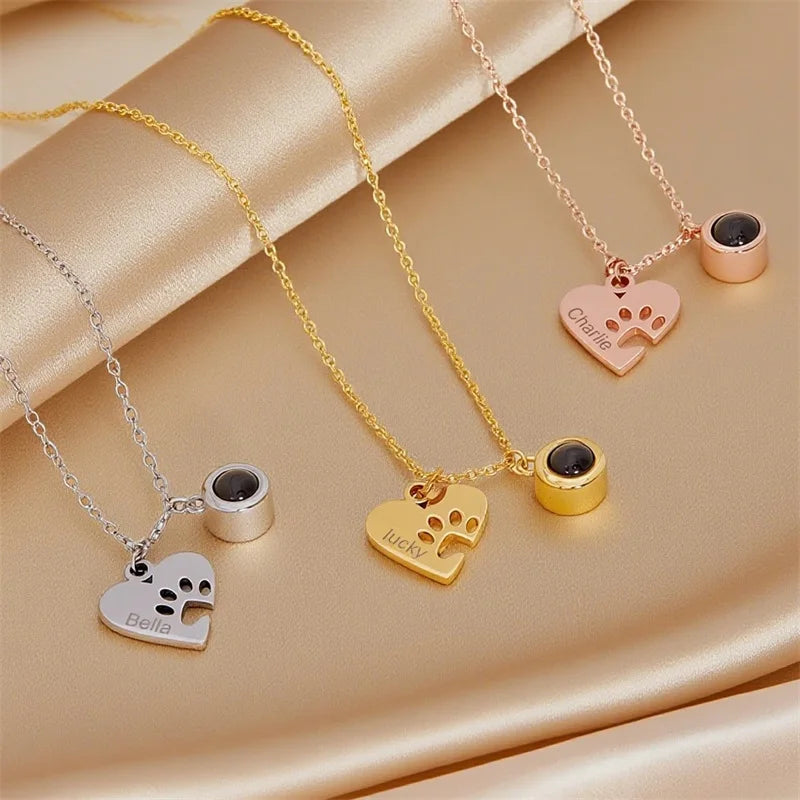 PhotoPaw™ — Custom Photo Projection Necklace